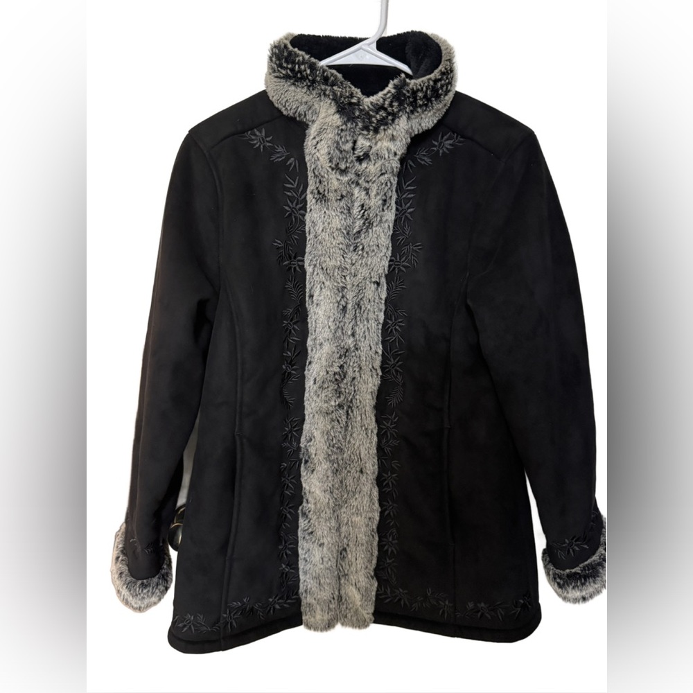 Vintage L.L.Bean Black Teddy Jacket with Gray Faux Fur Trim & Floral Embroidery